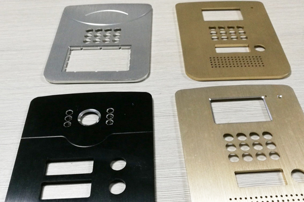 铝门铃面板CNC加工样品