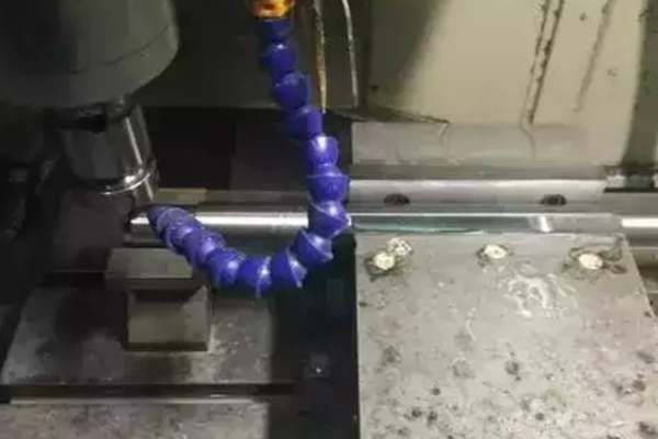 铝加工中心刀棒定位方法