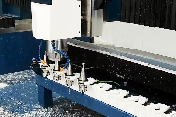 哈思孚HASSFULL加工中心自动换刀